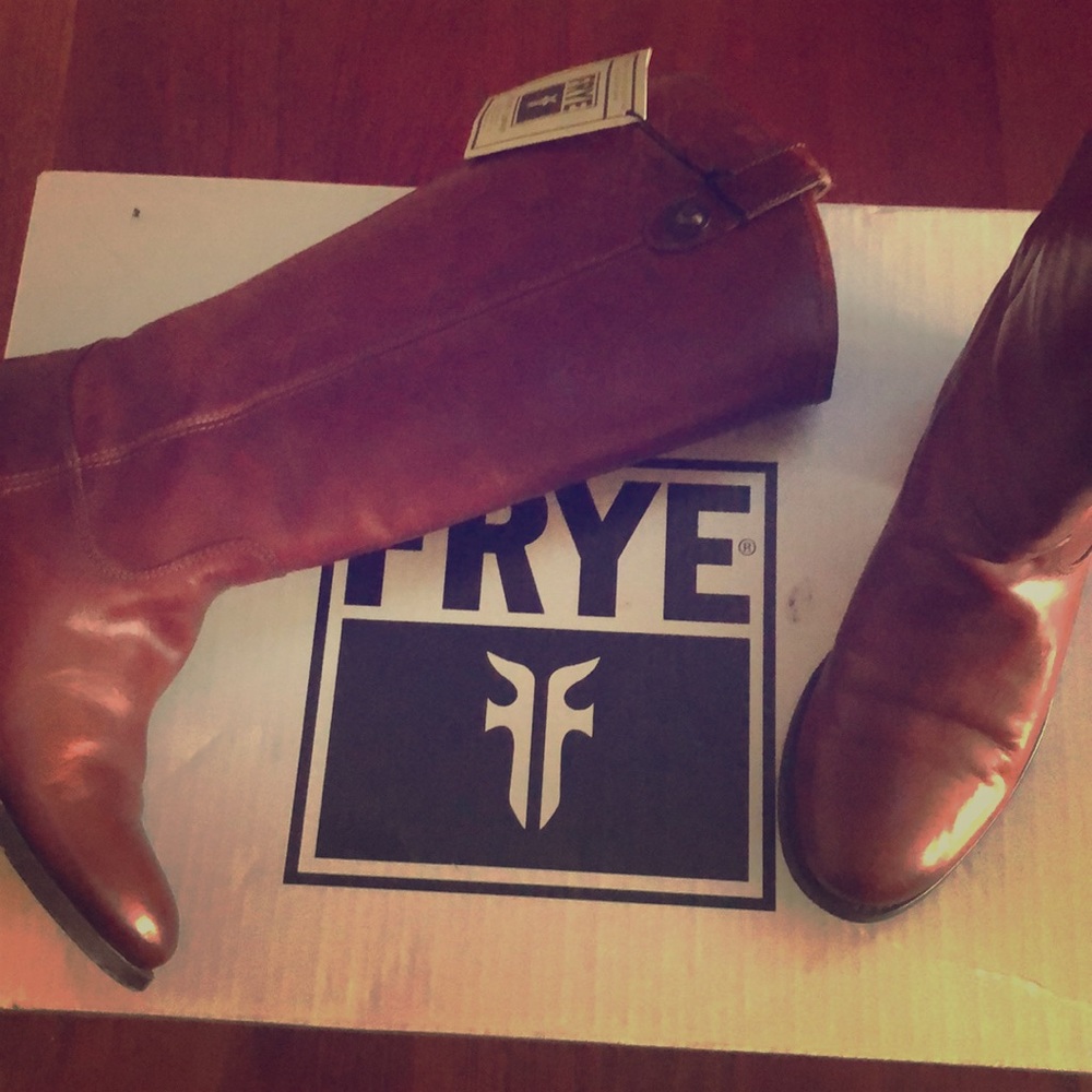 Frye Melissa Button cognac tall boots w/box Size 8 $50DROP$$